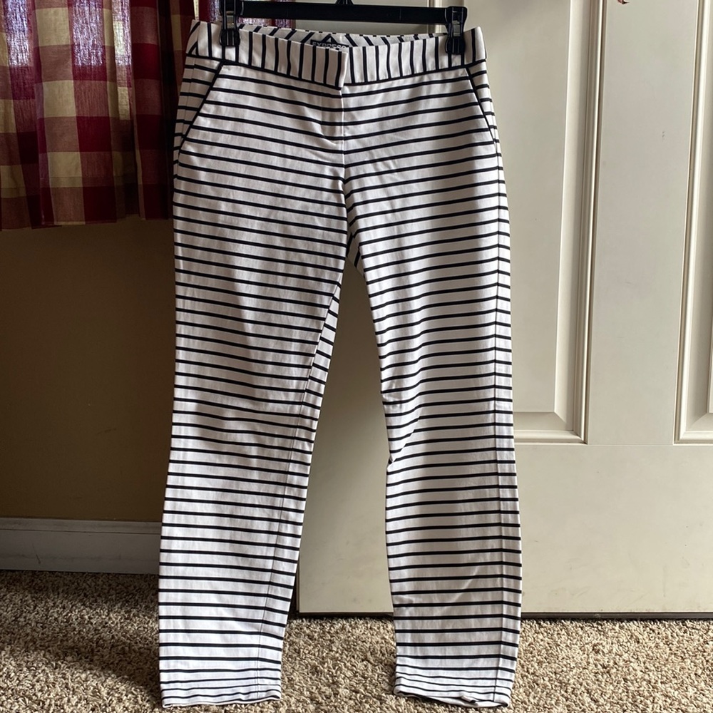 Express - Columnist - Size 0r , Black And White S… - image 3